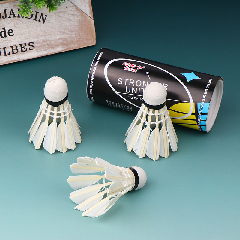 3 個のバドミントン羽根プロフェッショナルホワイト高速アヒル - Badminton Youth のレビューと価格